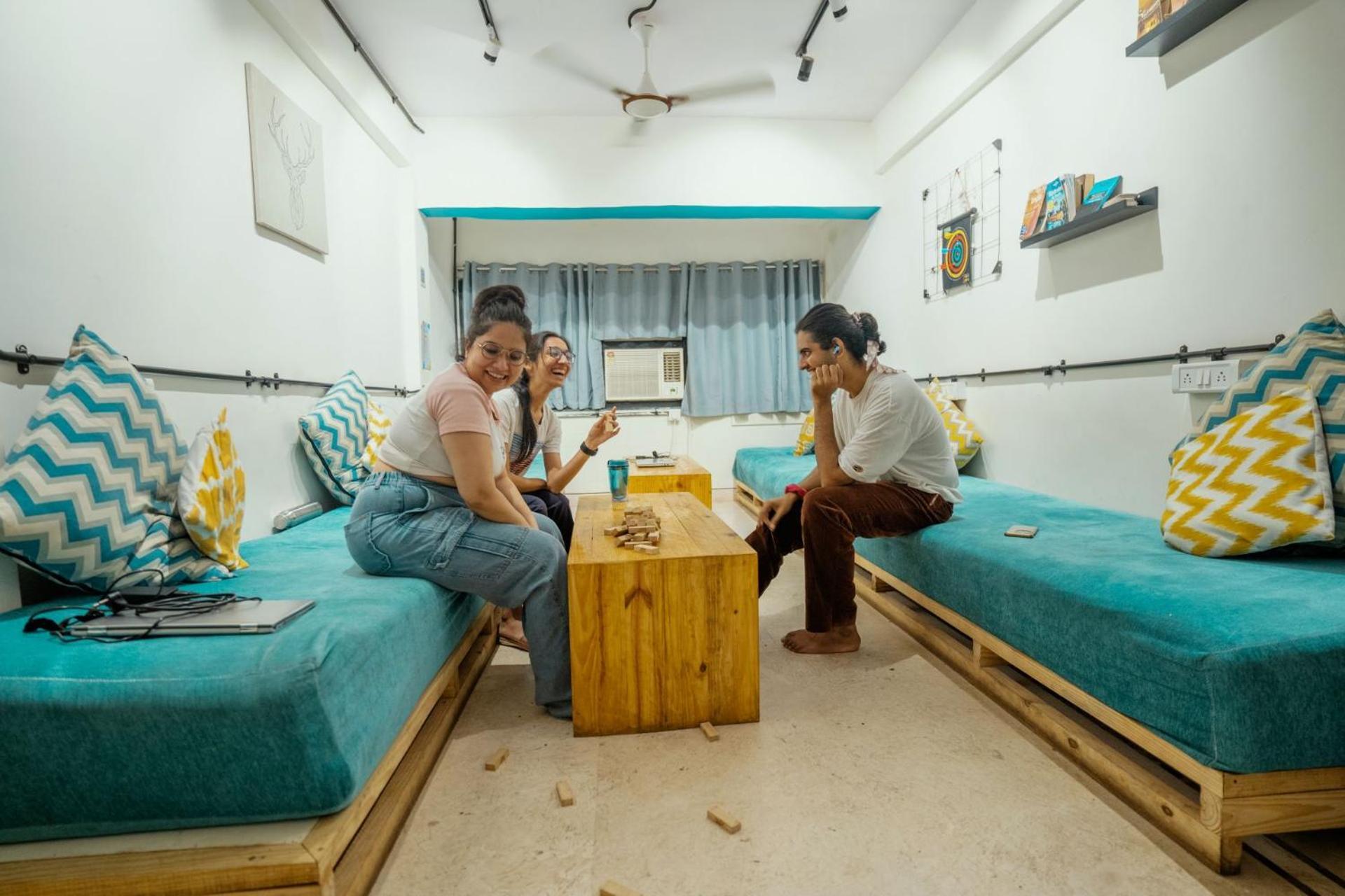 Locomo Express - Stay Work Eat มุมไบ ภายนอก รูปภาพ