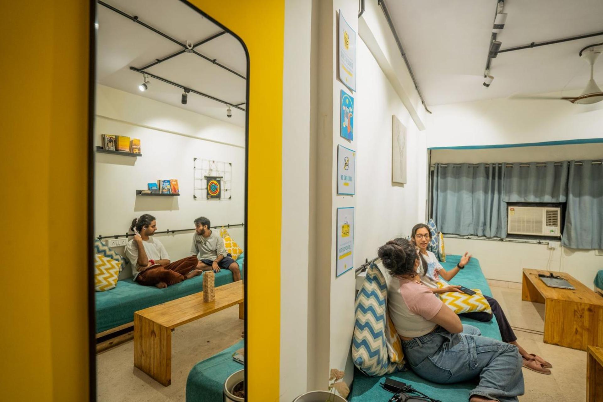 Locomo Express - Stay Work Eat มุมไบ ภายนอก รูปภาพ